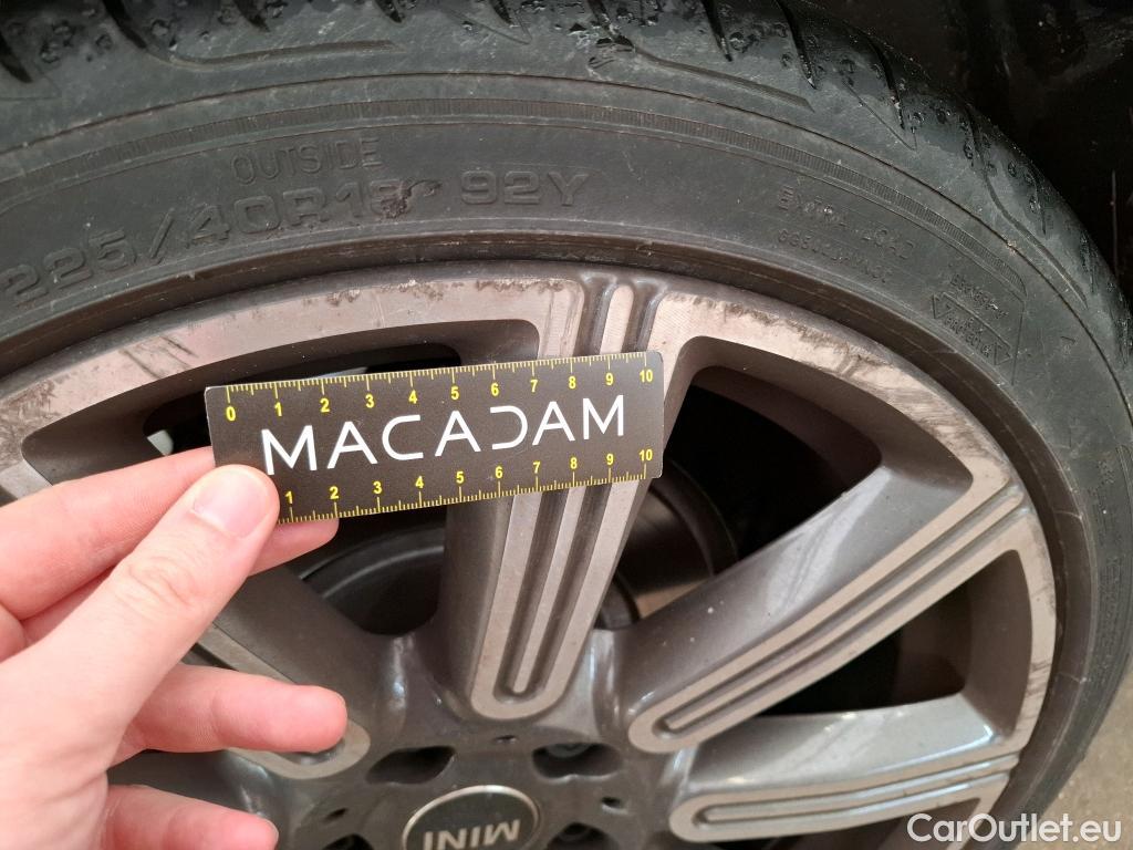  Mini  Clubman MINI  / 2019 / 5P / Break Cooper Knightsbridge 136 ch BVA7(SP) #28