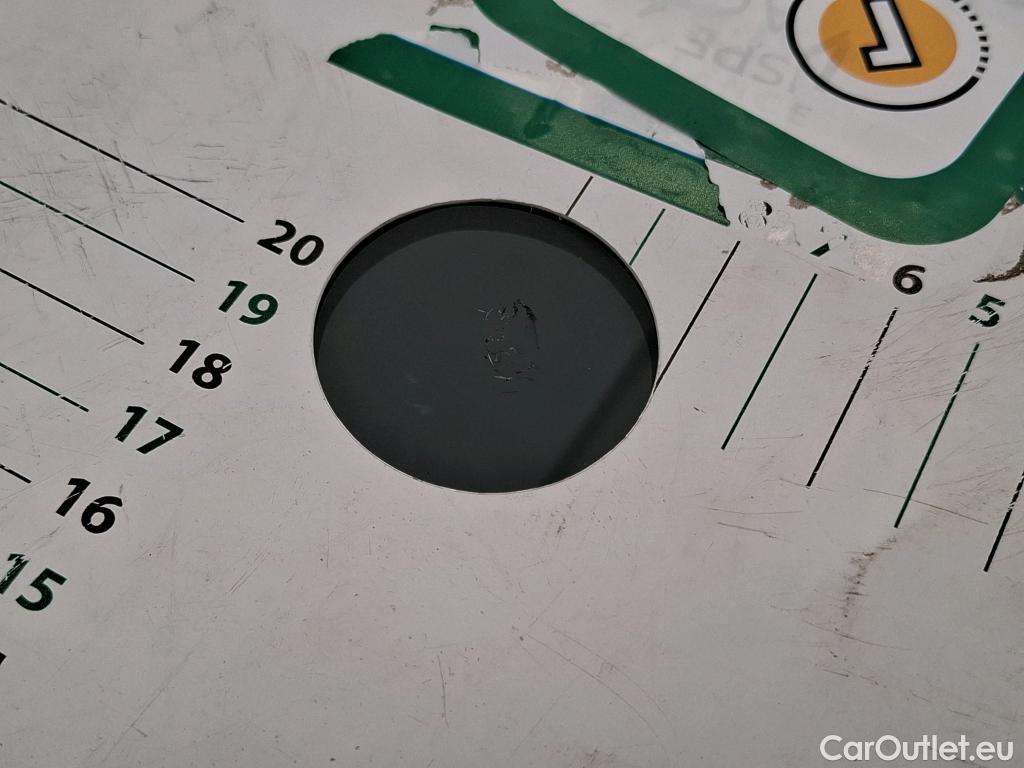  Peugeot  3008 PEUGEOT  / 2020 / 5P / SUV 1.6 HYBRID 225 E-EAT8 Allure Pack #19