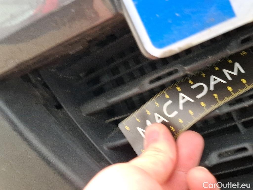  Peugeot  2008  Allure Business 1.5 HDi 120CV BVA6 E6dT #102