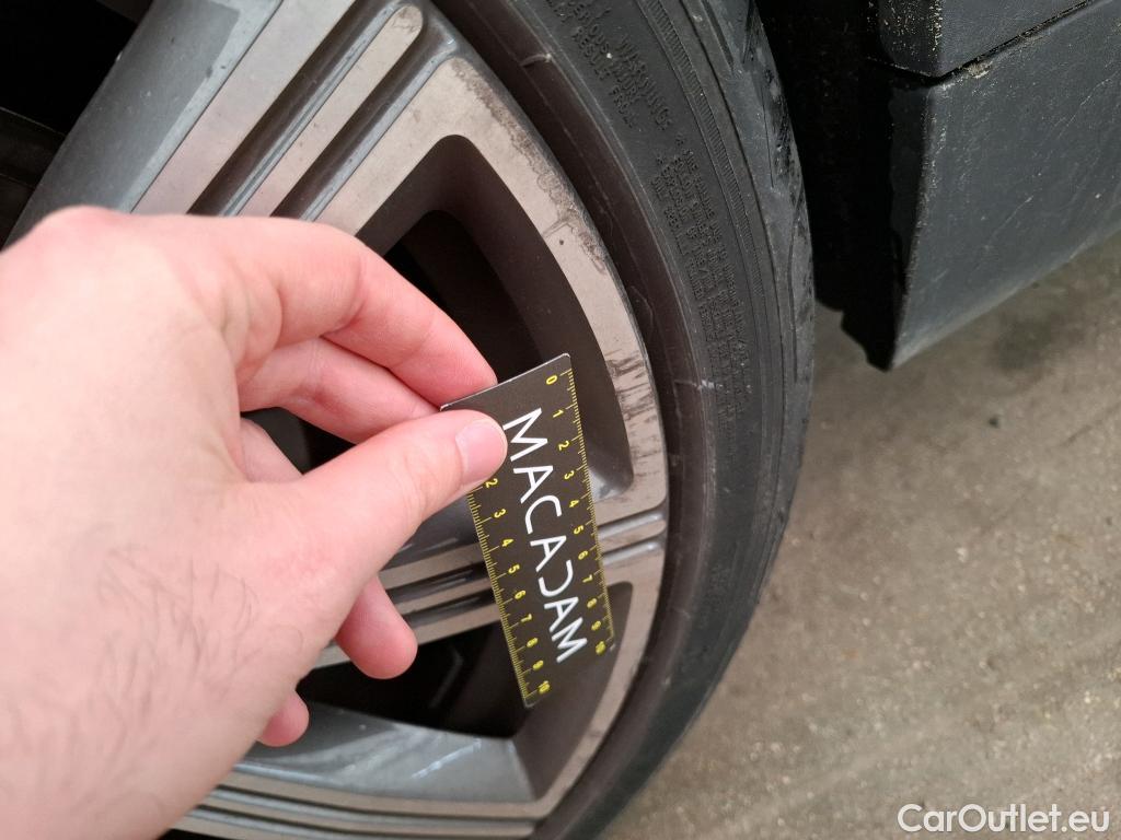  Mini  Clubman MINI  / 2019 / 5P / Break Cooper Knightsbridge 136 ch BVA7(SP) #30