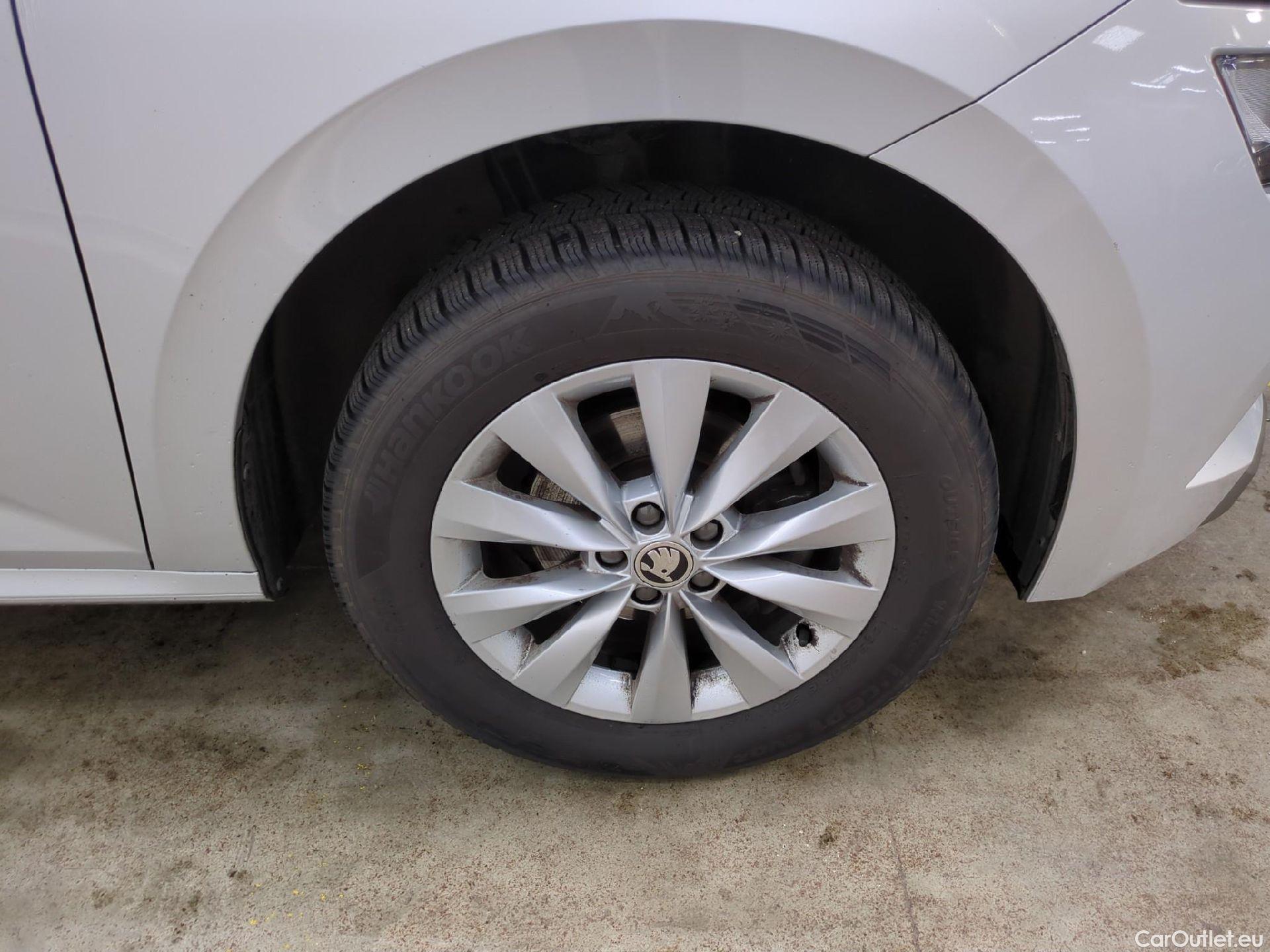  Skoda  KAMIQ  Business 1.0 TSI 110CV BVA7 E6d #8