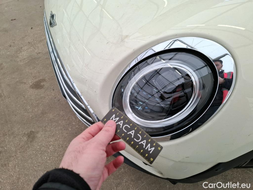  Mini  Clubman MINI  / 2019 / 5P / Break Cooper Knightsbridge 136 ch BVA7(SP) #1