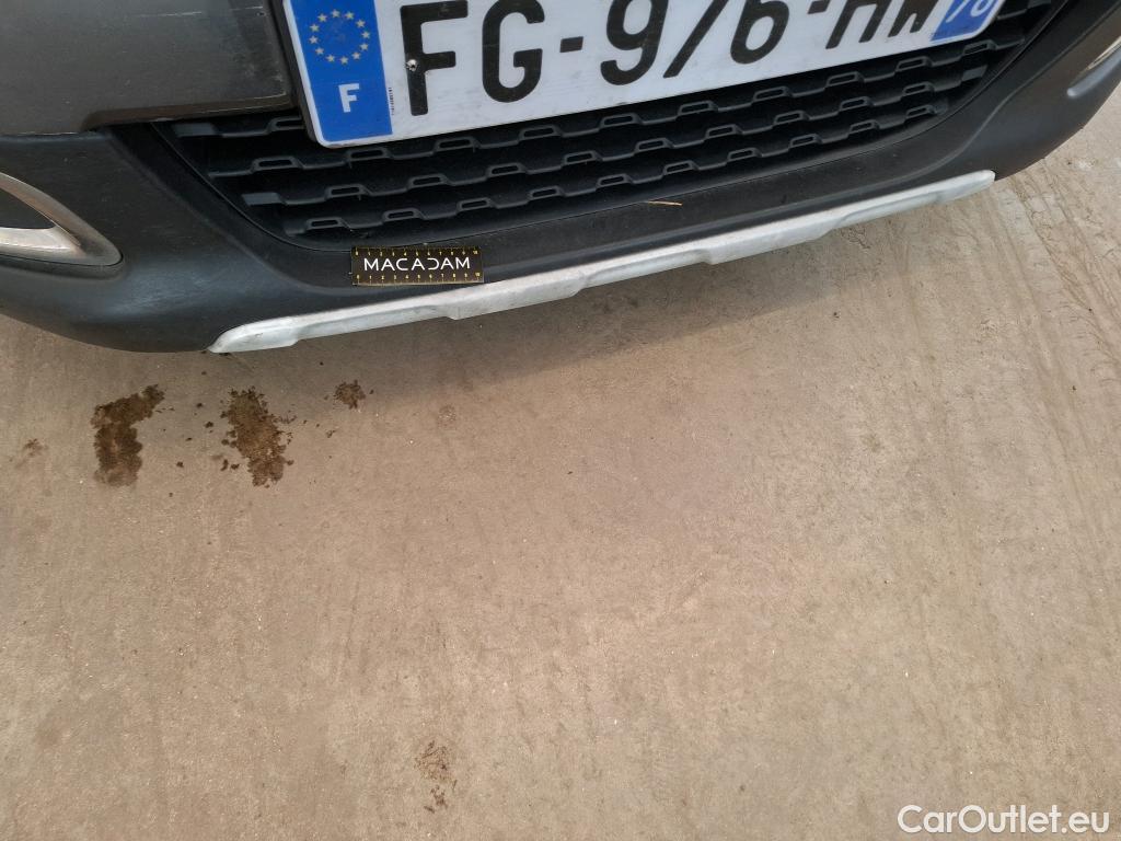  Peugeot  2008  Allure Business 1.5 HDi 120CV BVA6 E6dT #40