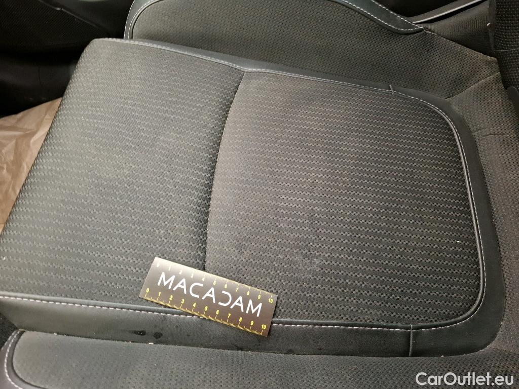  Renault  Megane RENAULT Mégane Berline / 2020 / 5P / Berline Intens TCe 140 EDC FAP -21N #17