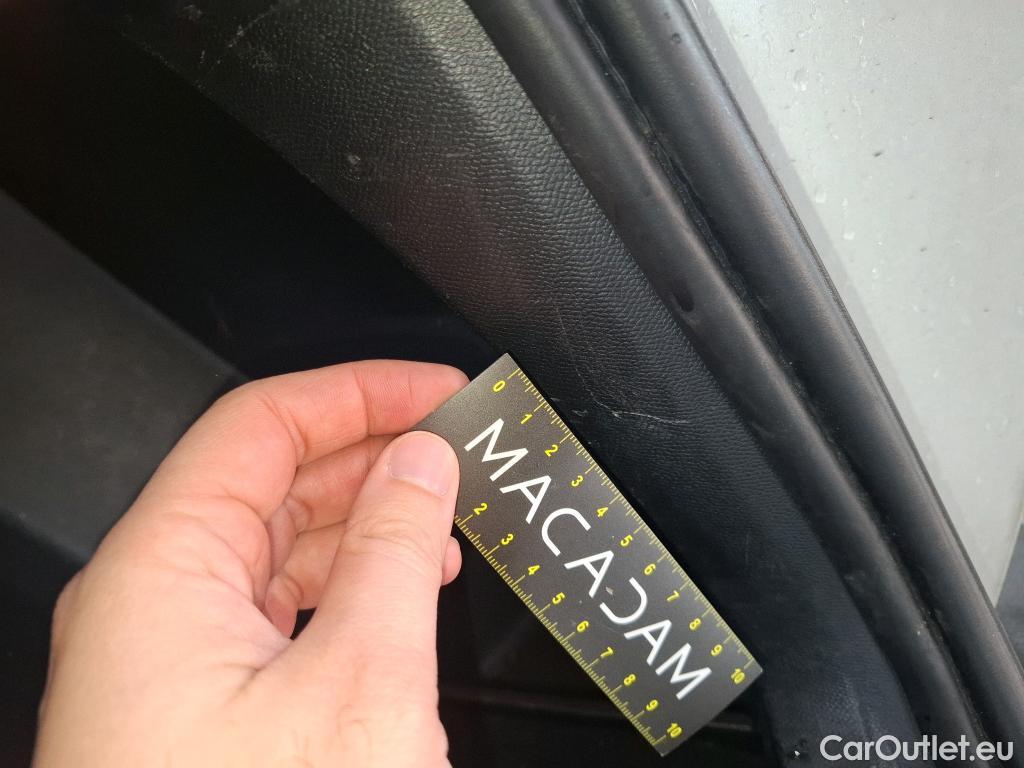  Peugeot  2008 PEUGEOT  / 2019 / 5P / Crossover BLUEHDI 130 S&S EAT8 GT PACK #26