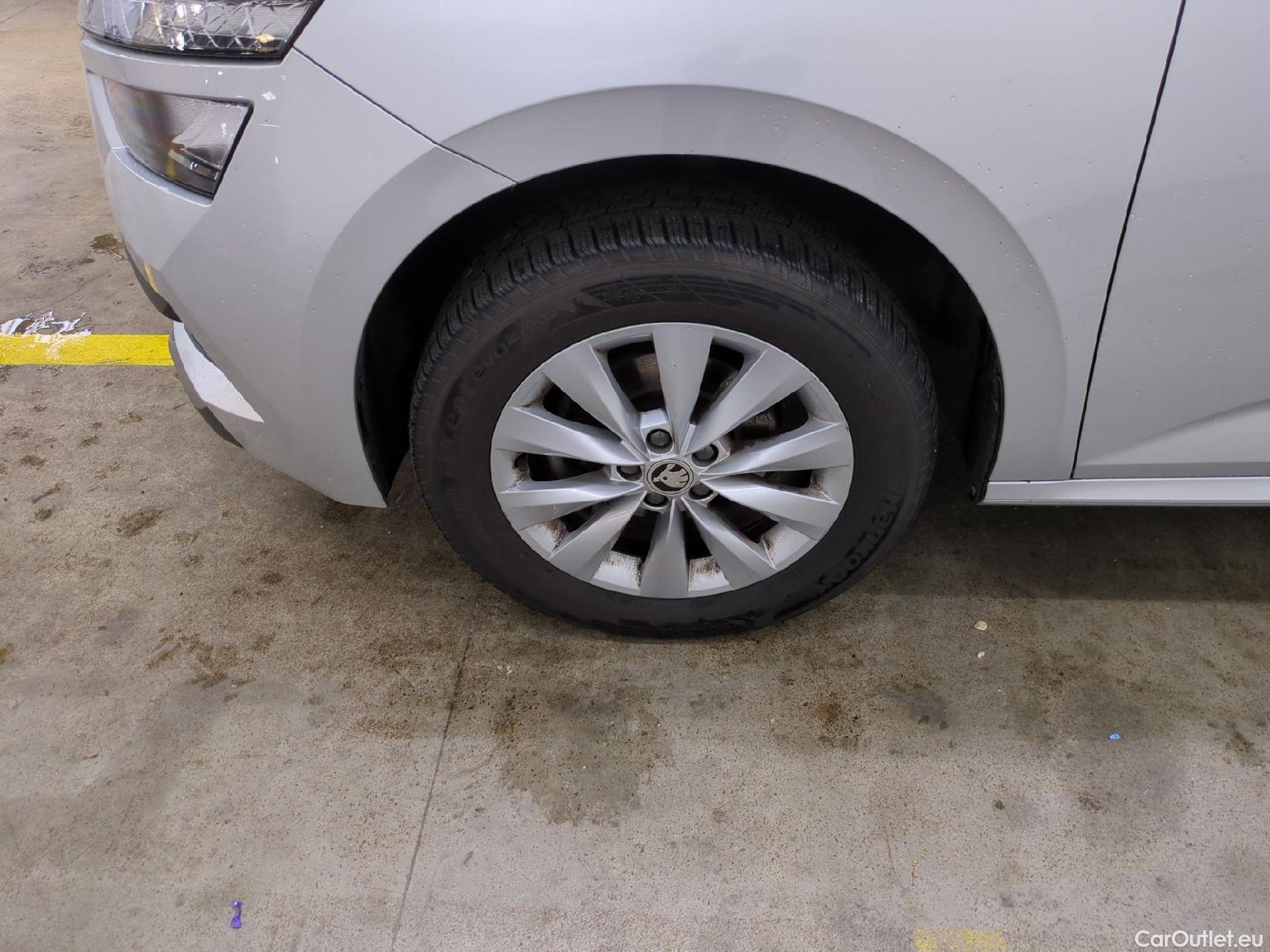  Skoda  KAMIQ  Business 1.0 TSI 110CV BVA7 E6d #2