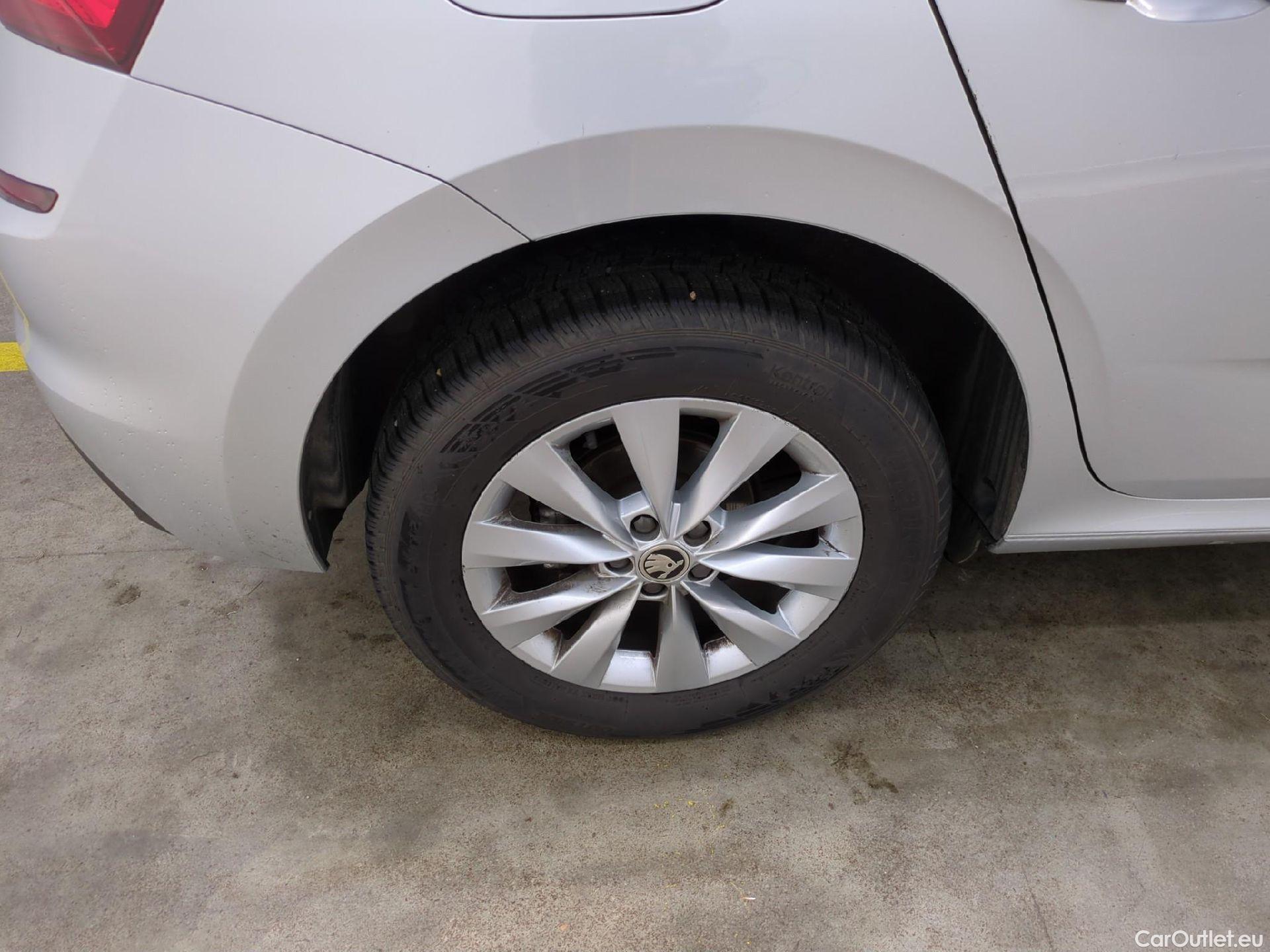  Skoda  KAMIQ  Business 1.0 TSI 110CV BVA7 E6d #5