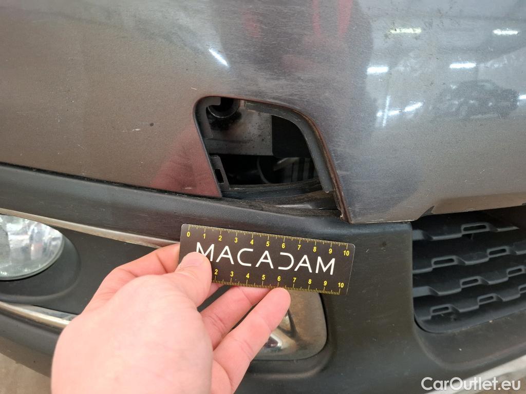  Peugeot  2008  Allure Business 1.5 HDi 120CV BVA6 E6dT #92