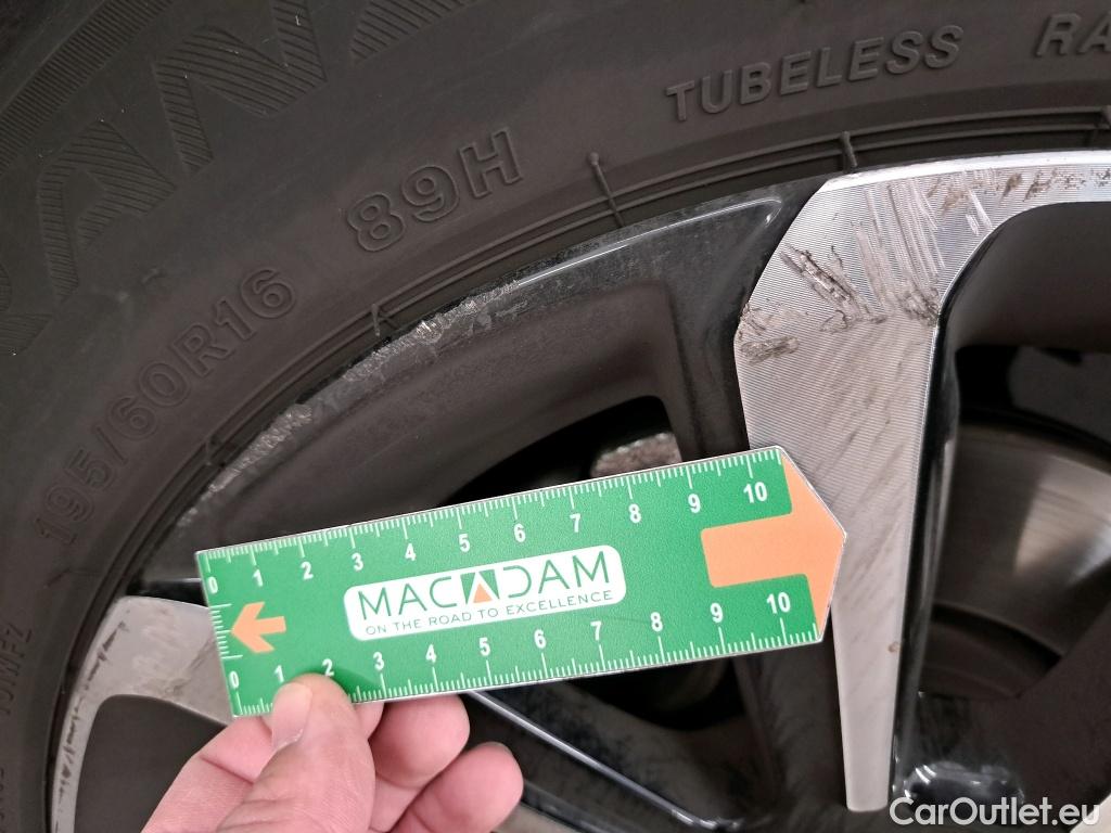  Opel  Crossland  X Business Elegance 1.2 Turbo 110CV BVM6 E6d #10