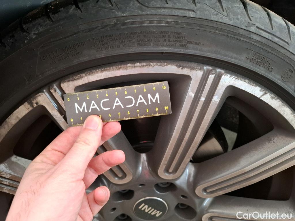  Mini  Clubman MINI  / 2019 / 5P / Break Cooper Knightsbridge 136 ch BVA7(SP) #8