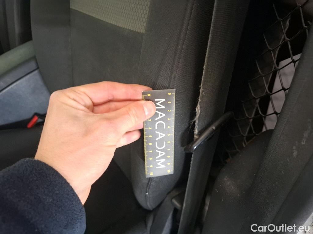  Renault  Kangoo RENAULT  Express / 2013 / 4P / Fourgonnette Gd Volume Gd Confort - Blue dCi 95 #52