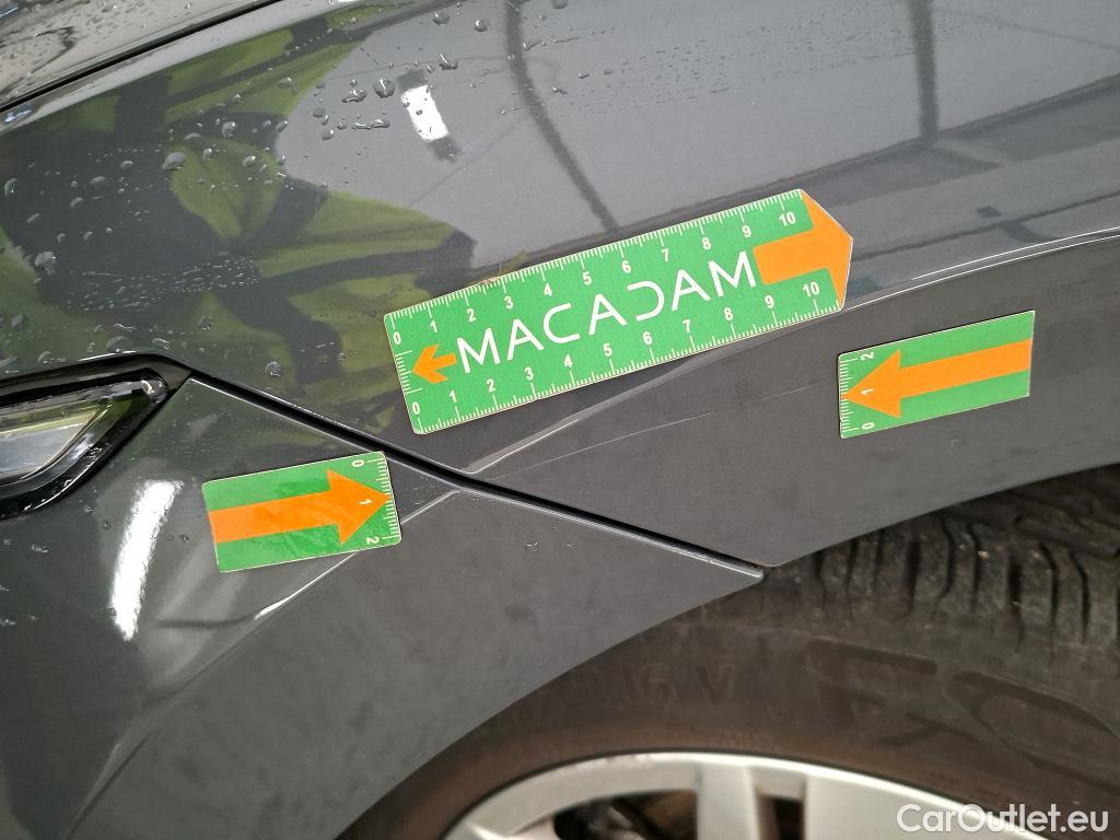  Volkswagen  Golf  VOLKSWAGEN  2020  5P  Berline 20 TDI SCR 115 DSG7 Life Busi #15