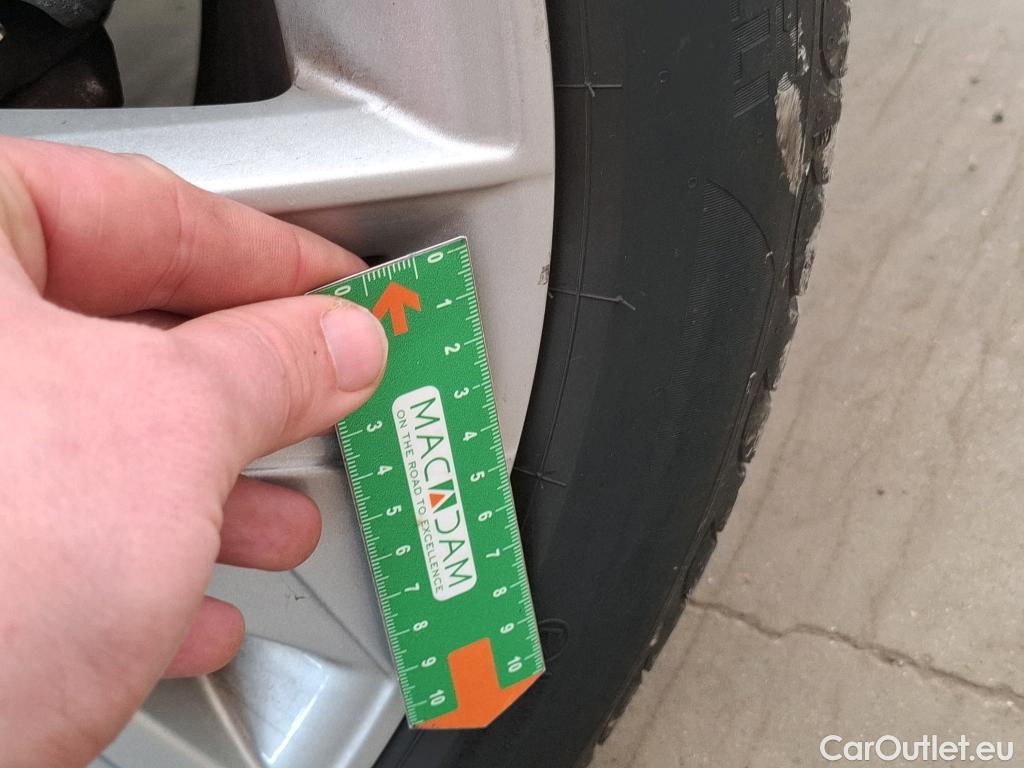  Audi  A3 AUDI  Sportback / 2020 / 5P / Berline 40 TFSI e 204 S Tronic Design Luxe #17