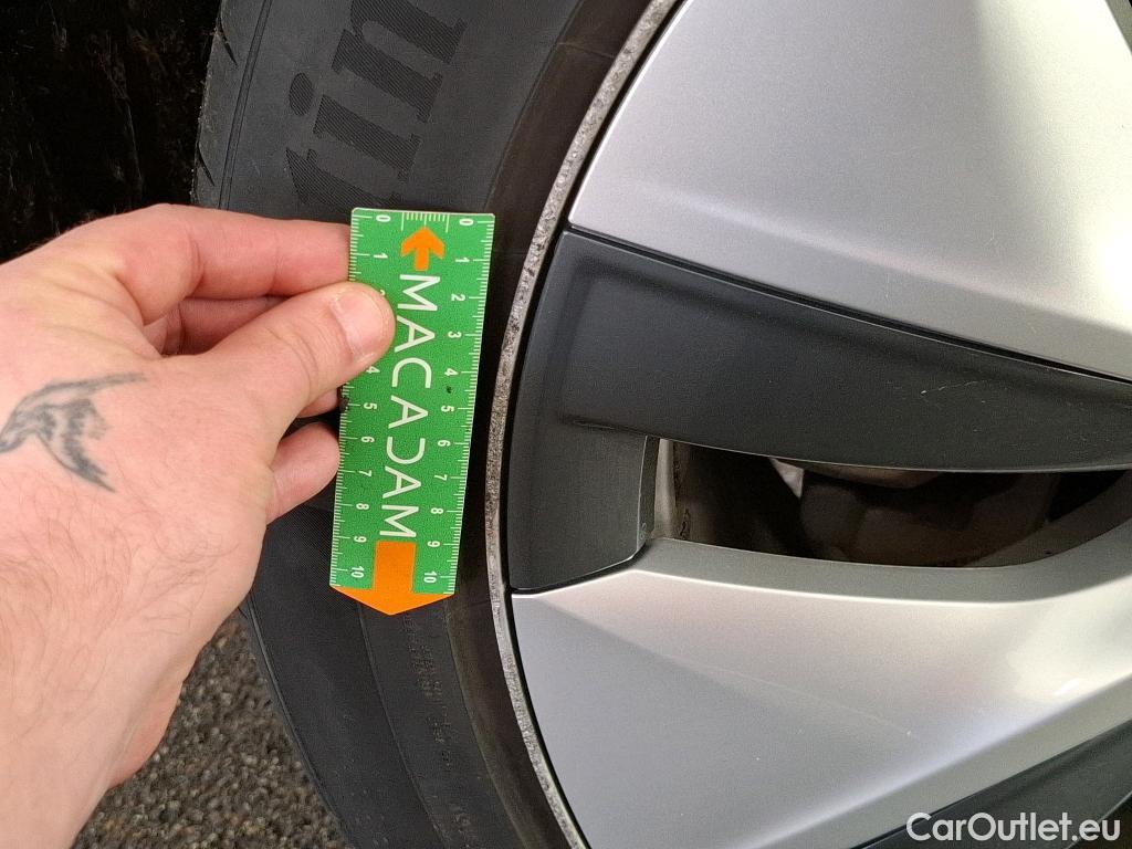  Tesla  Model Y TESLA  / 2020 / 5P / SUV Grand Autonomie Dual Motor AWD #21