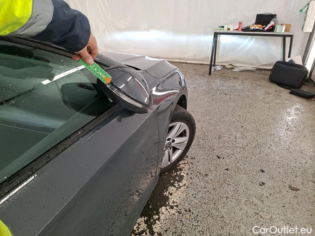  Volkswagen  Golf  VOLKSWAGEN  2020  5P  Berline 20 TDI SCR 115 DSG7 Life Busi #23