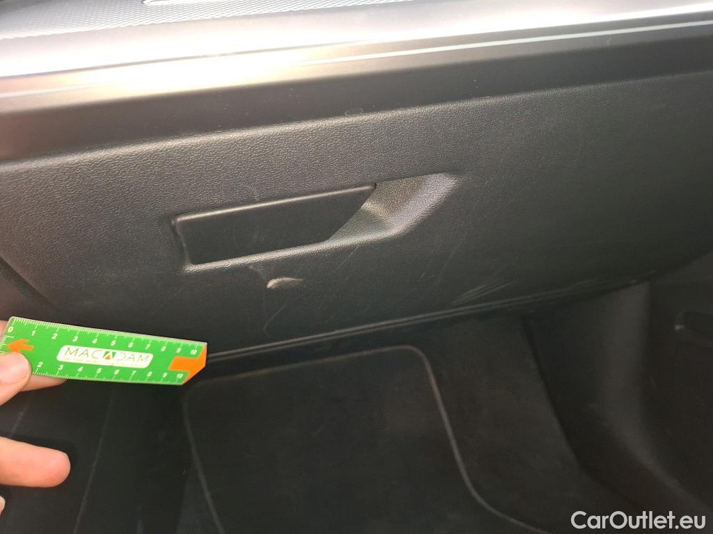  Audi  A3 AUDI  Sportback / 2020 / 5P / Berline 40 TFSI e 204 S Tronic Design Luxe #18