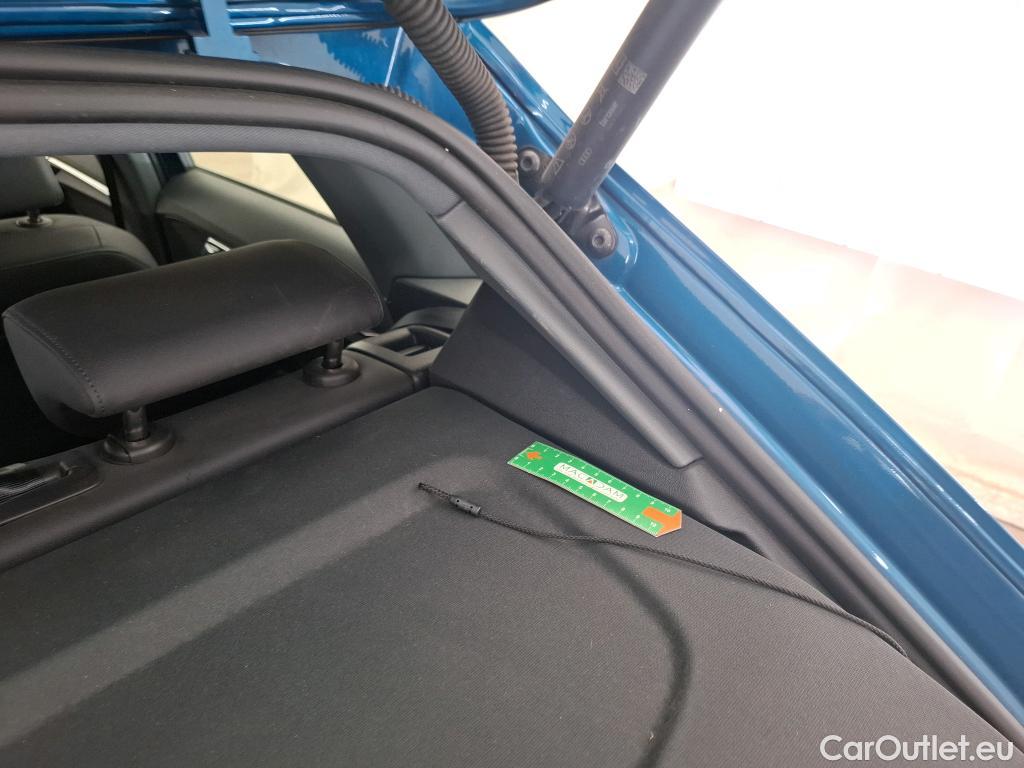  Audi  A3 AUDI  Sportback / 2020 / 5P / Berline 40 TFSI e 204 S Tronic Design Luxe #20