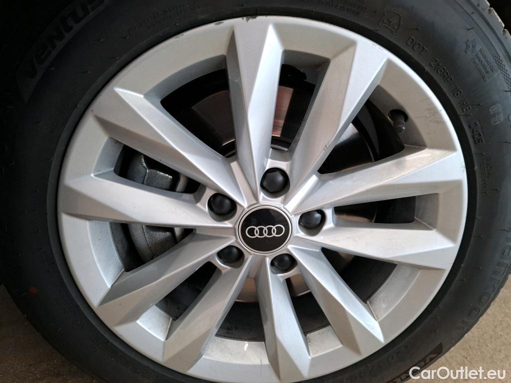  Audi  A3 AUDI  Sportback / 2020 / 5P / Berline 35 TFSI 150 MHEV S Tronic Business Line #40