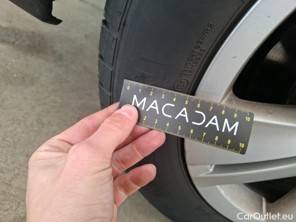  Volkswagen  Golf  VOLKSWAGEN / 2020 / 5P / Berline 2.0 TDI SCR 115 DSG7 LIFE SOCI BUSINESS #3