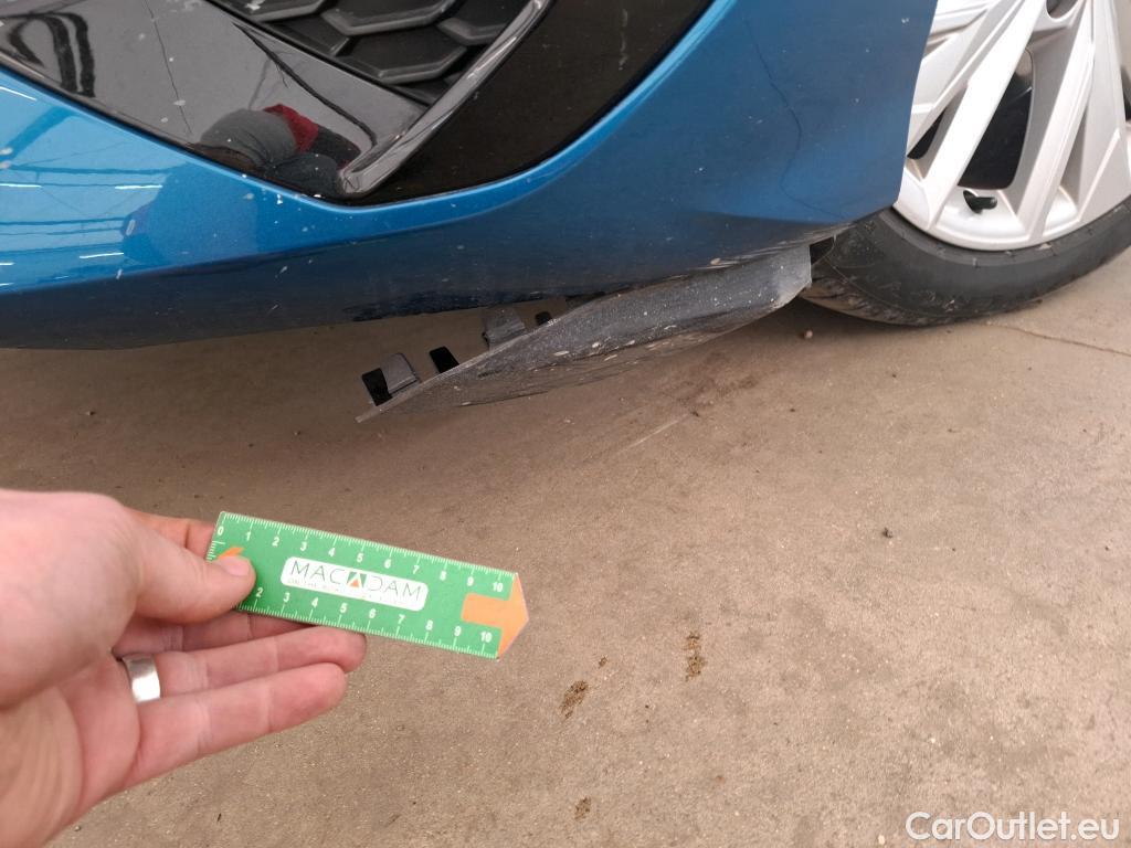  Audi  A3 AUDI  Sportback / 2020 / 5P / Berline 40 TFSI e 204 S Tronic Design Luxe #32