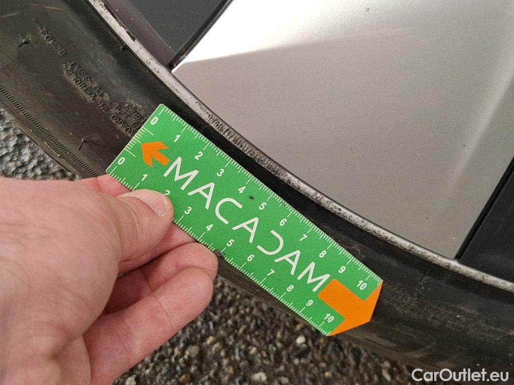  Tesla  Model Y TESLA  / 2020 / 5P / SUV Grand Autonomie Dual Motor AWD #8