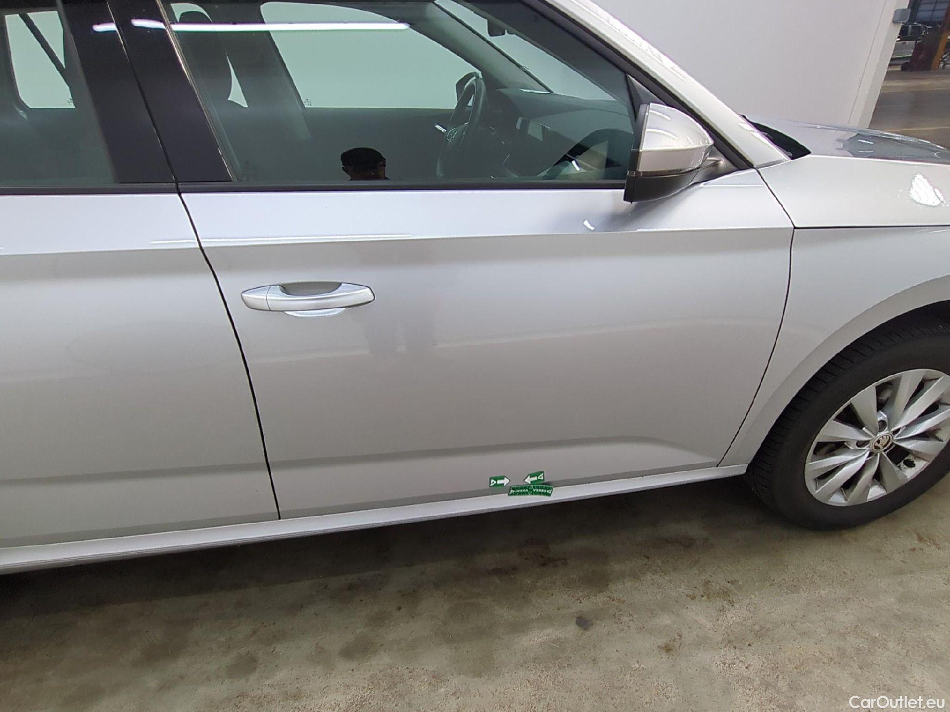  Skoda  KAMIQ  Business 1.0 TSI 110CV BVA7 E6d #12