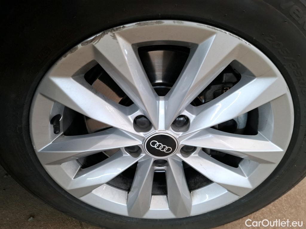  Audi  A3 AUDI  Sportback / 2020 / 5P / Berline 35 TFSI 150 MHEV S Tronic Business Line #28