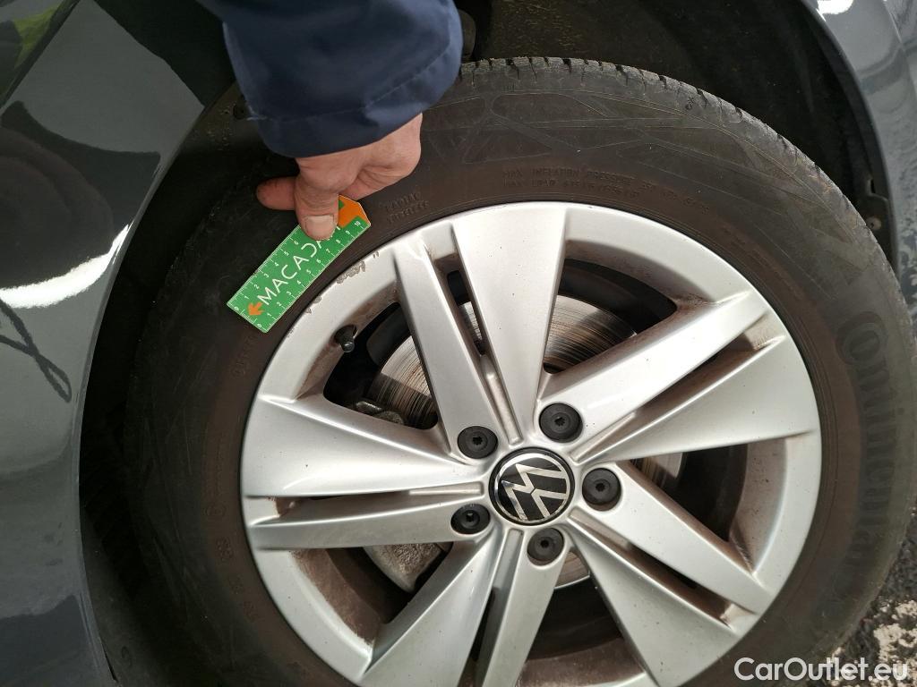  Volkswagen  Golf  VOLKSWAGEN  2020  5P  Berline 20 TDI SCR 115 DSG7 Life Busi #10