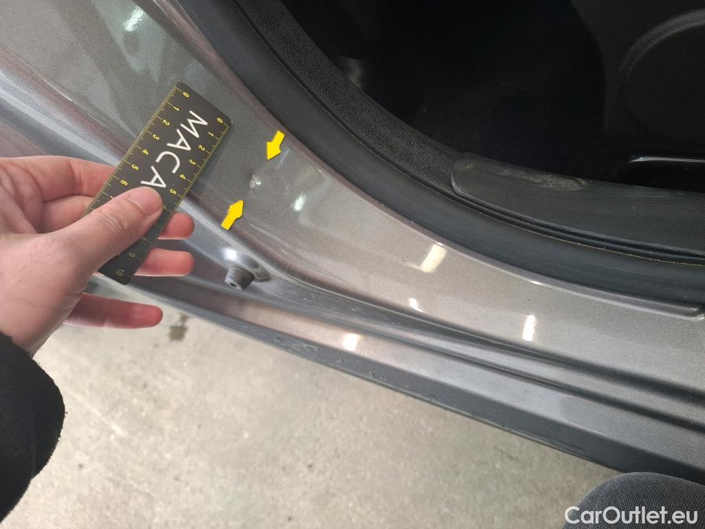  Fiat  500 FIAT   2015  3P Berline Hybrid 10 BSG 70 ch Dolcevita #4