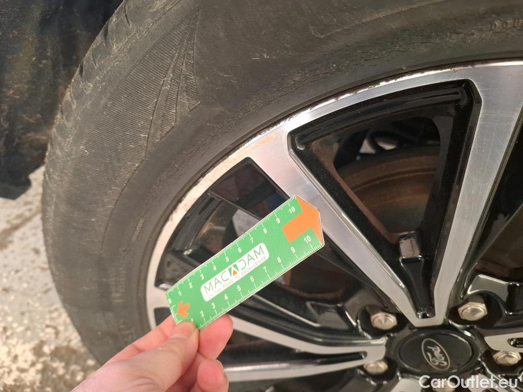  Ford  Puma FORD  / 2019 / 5P / SUV 1.0 EcoB Hybrid 125 DCT TITANIUM BUS. #19