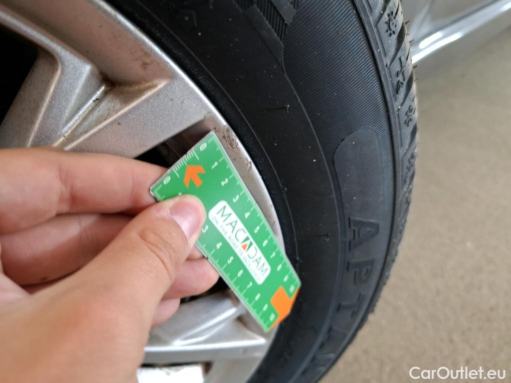  Fiat  500 FIAT   2015  3P  Berline Hybrid 10 BSG 70 ch Dolcevita #14