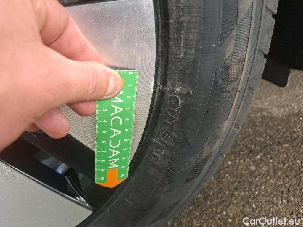  Hyundai   Ioniq Ioniq 6 Creative Electrique 77kWh BVA #18