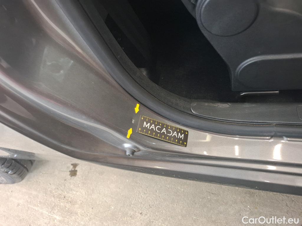  Fiat  500 FIAT   2015  3P Berline Hybrid 10 BSG 70 ch Dolcevita #3