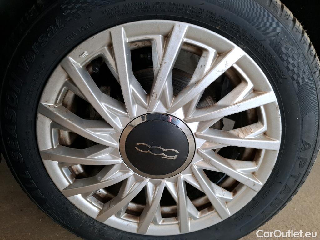  Fiat  500 FIAT   2015  3P  Berline Hybrid 10 BSG 70 ch Dolcevita #13