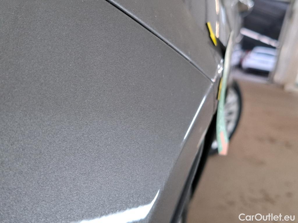  Fiat  500 FIAT   2015  3P  Berline Hybrid 10 BSG 70 ch Dolcevita #9