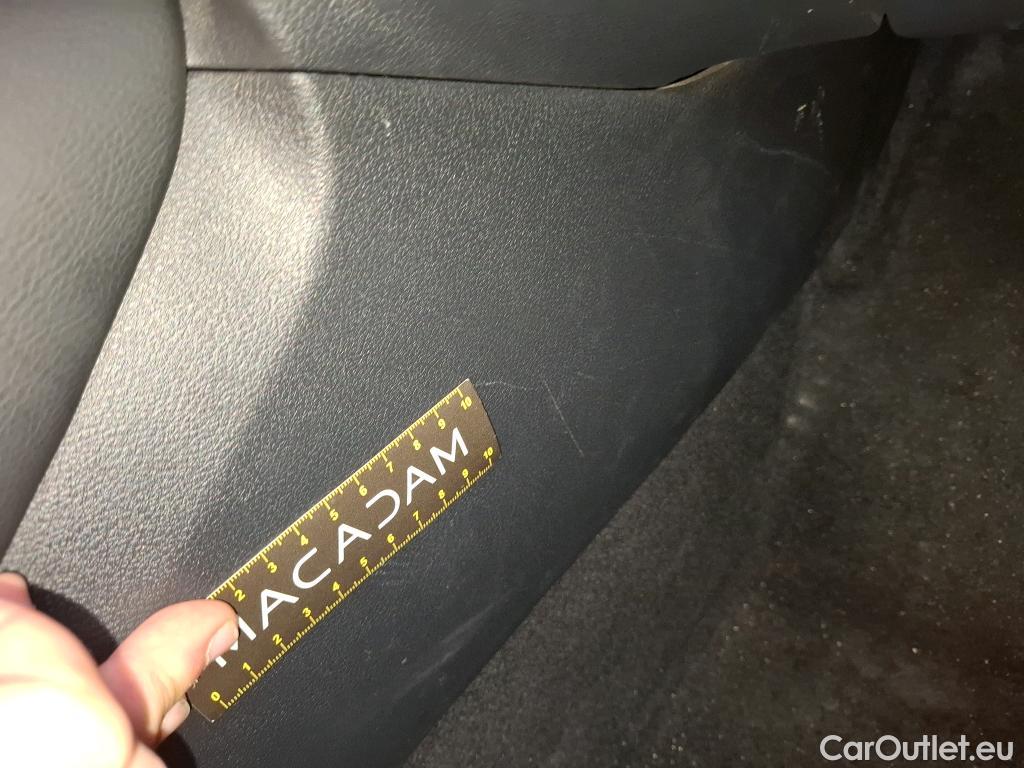  Nissan  Juke NISSAN  / 2019 / 5P / Crossover Hybrid 145 Business+ #11