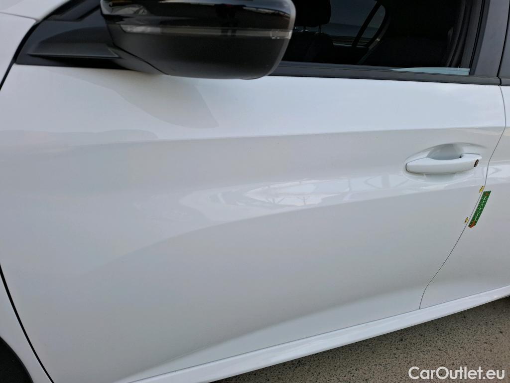  Peugeot  208 PEUGEOT e- / 2019 / 5P / Berline Electrique 136ch Style(SP) #1