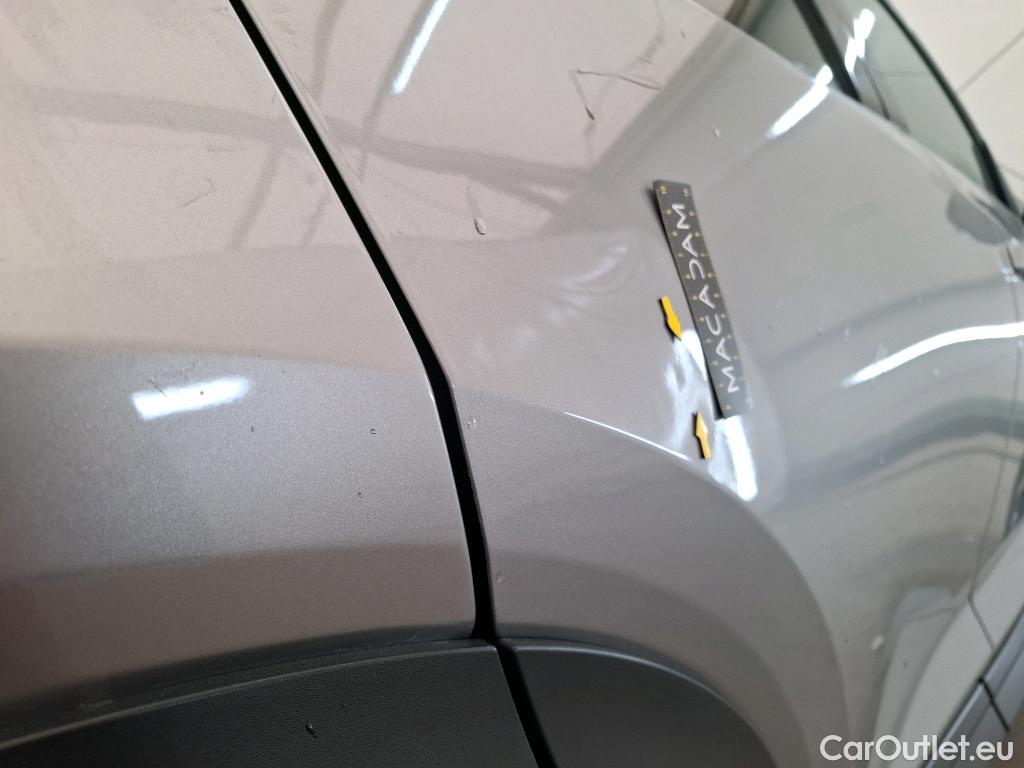  Nissan  Juke NISSAN  2019 5P Crossover Hybrid 143 Business #2