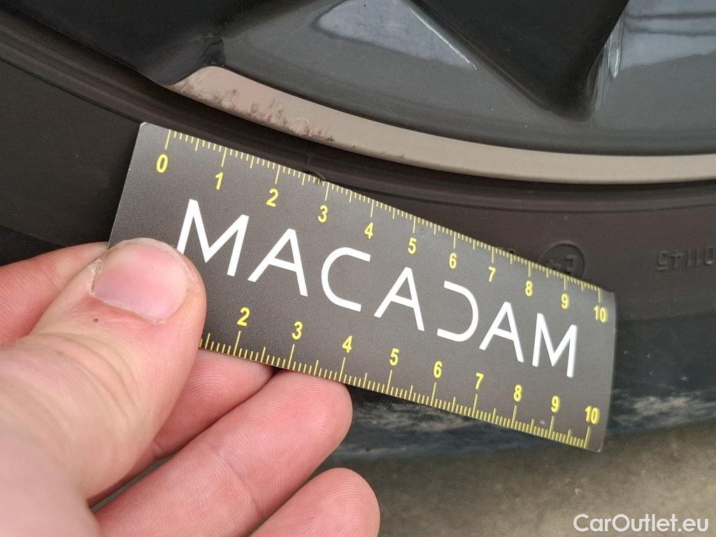  Nissan  Juke NISSAN  / 2019 / 5P / Crossover Hybrid 145 Business+ #9