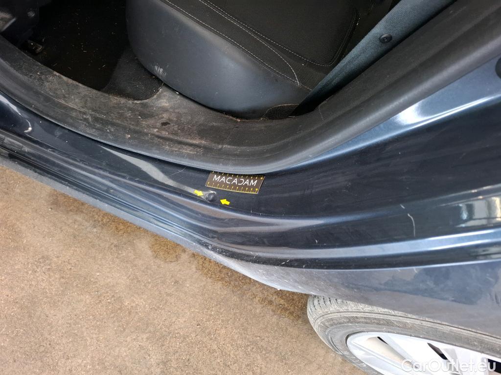  Renault  Megane RENAULT Mégane Berline / 2020 / 5P / Berline Business E-Tech hybride rech 160 -21N #34