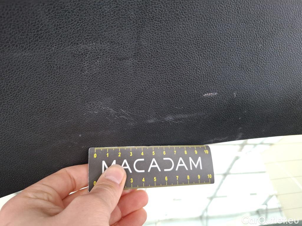  Renault  Megane RENAULT Mégane Berline / 2020 / 5P / Berline Business E-Tech hybride rech 160 -21N #26