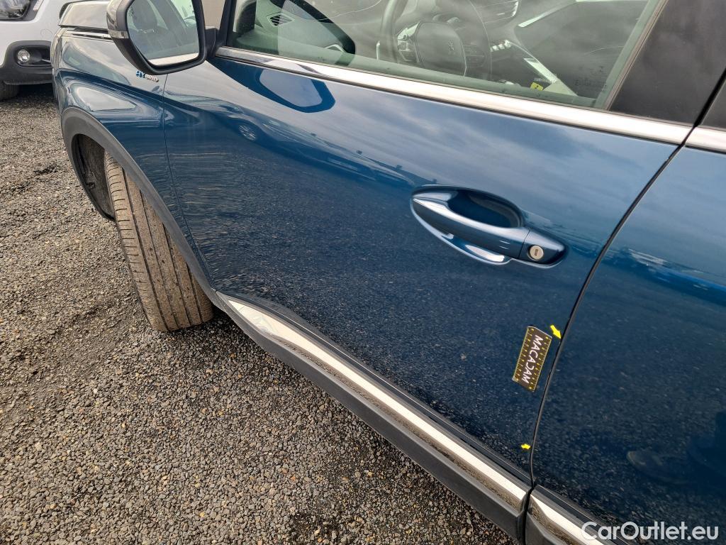  Peugeot  3008 PEUGEOT  / 2020 / 5P / SUV 1.6 HYBRID 225 E-EAT8 GT #1