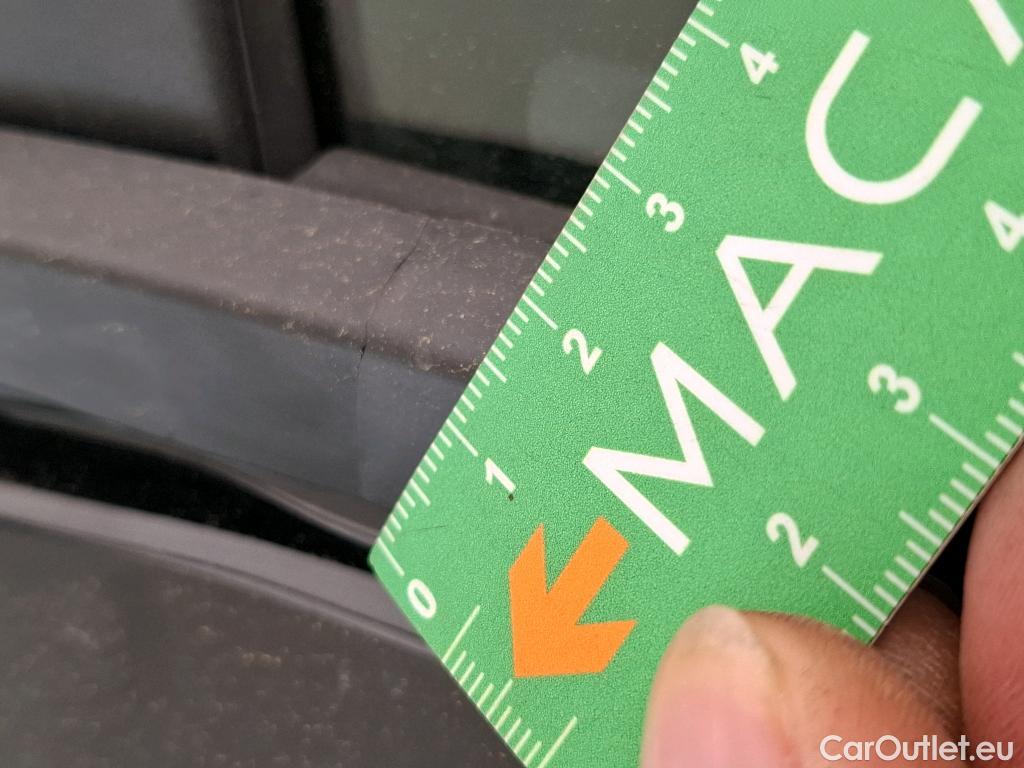  Renault  Austral RENAULT  / 2022 / 5P / Crossover EVOLUTION MILD HYBRID ADVANCED 130 #3