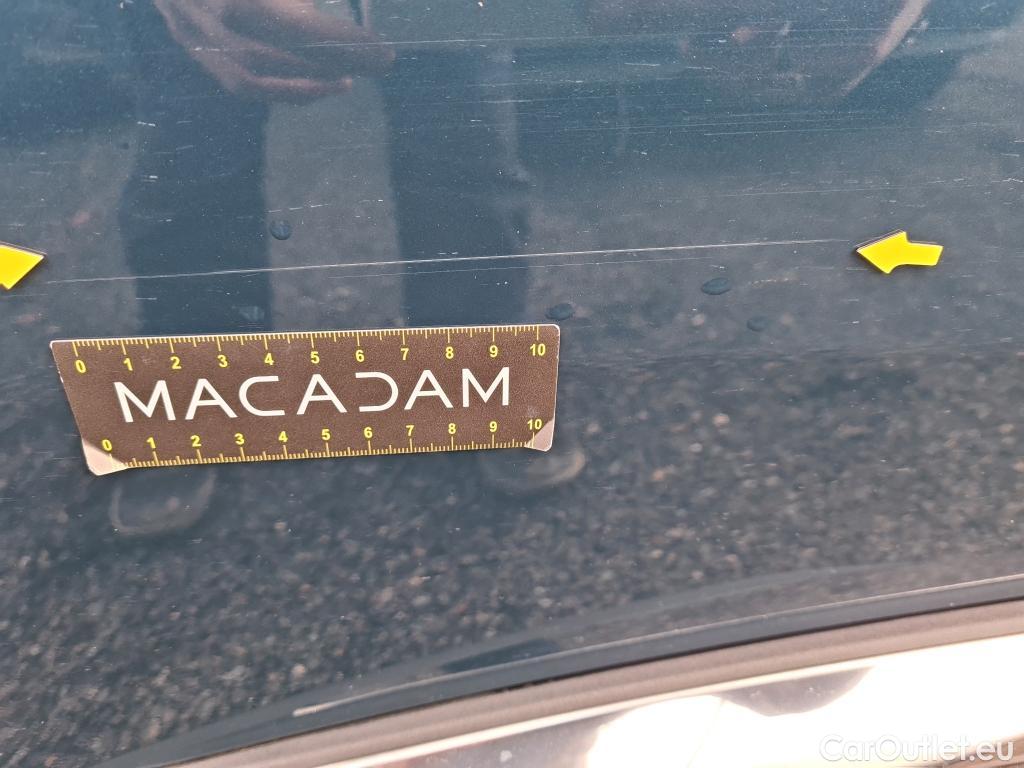  Peugeot  3008 PEUGEOT  / 2020 / 5P / SUV 1.6 HYBRID 225 E-EAT8 GT #4