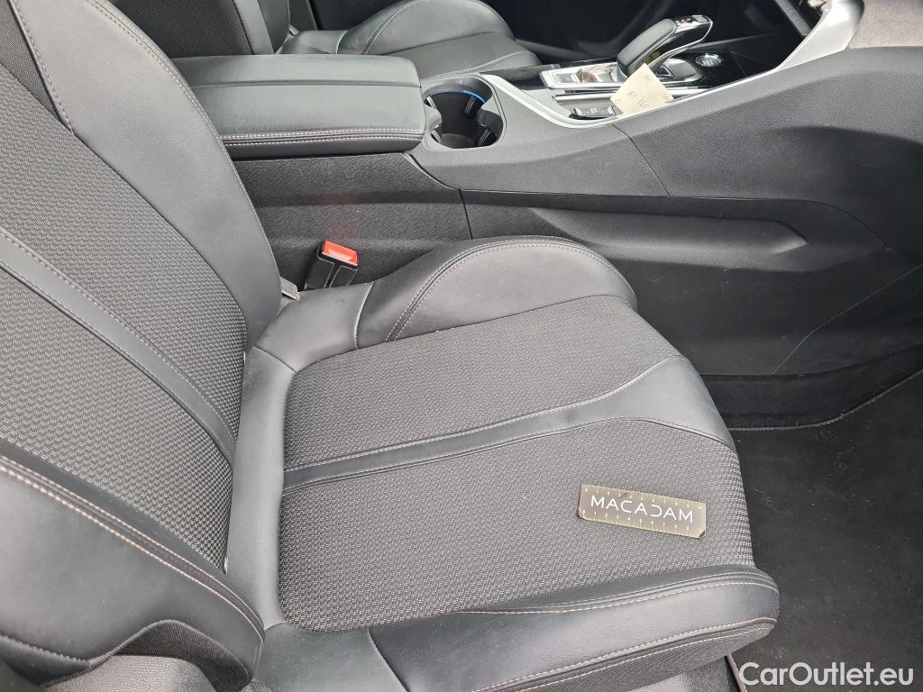  Peugeot  3008 PEUGEOT  / 2020 / 5P / SUV 1.6 HYBRID 225 E-EAT8 GT #25