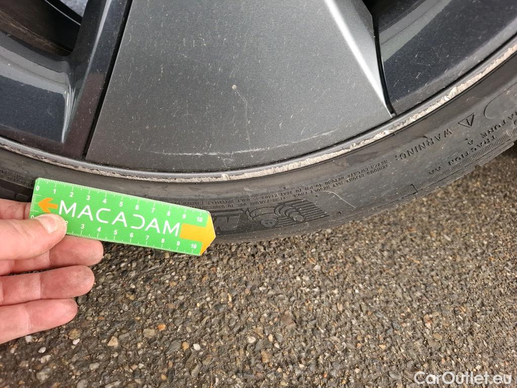  Tesla  Model 3 TESLA  / 2018 / 4P / Berline Grande Autonomie Dual Motor AWD #18