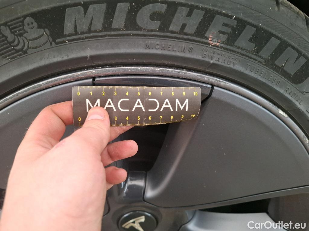  Tesla  Model 3 TESLA  2018 4P Berline Propulsion #18