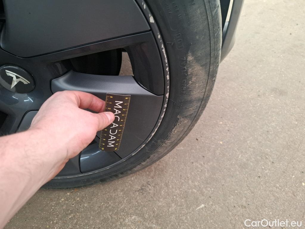  Tesla  Model 3 TESLA   2018 4P  Berline Propulsion #19