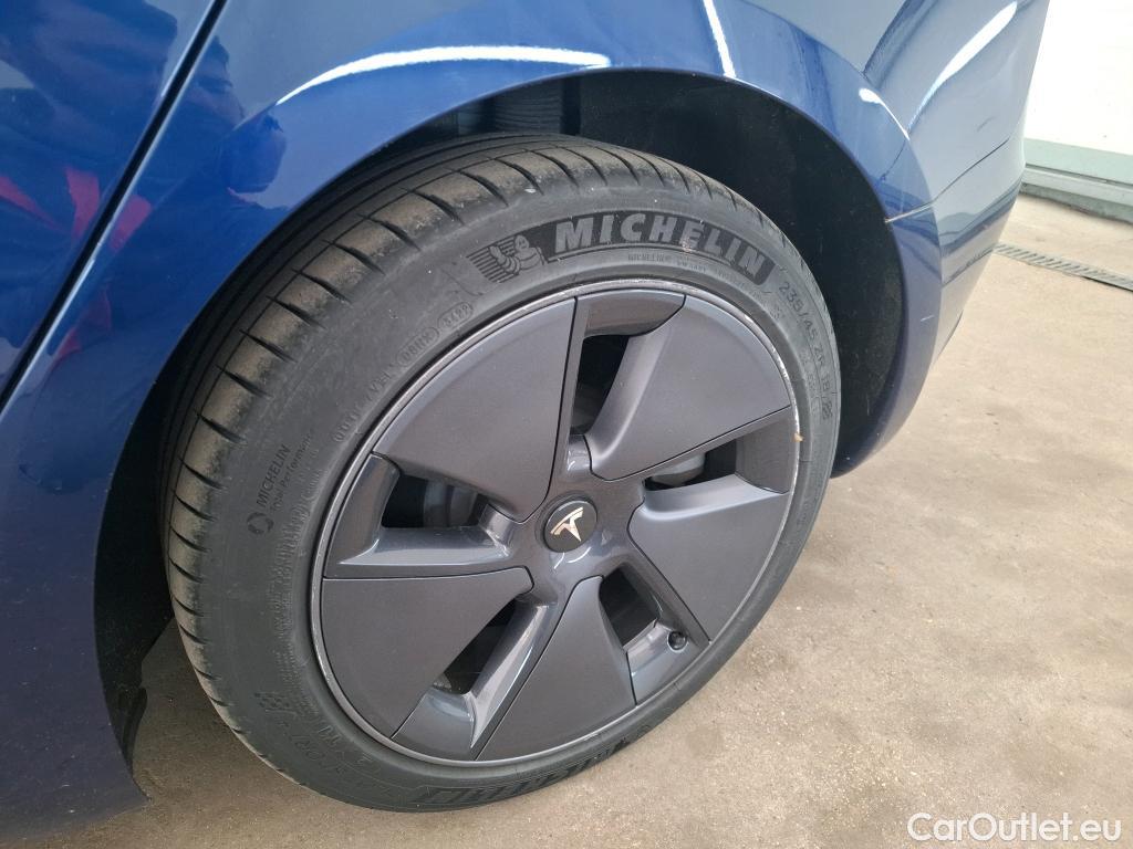  Tesla  Model 3 TESLA  2018 4P Berline Propulsion #16