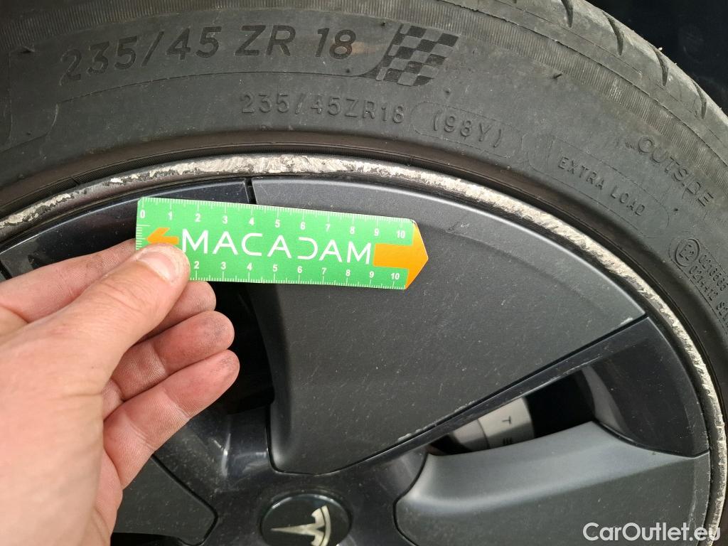  Tesla  Model 3 TESLA  / 2018 / 4P / Berline Grande Autonomie Dual Motor AWD #4